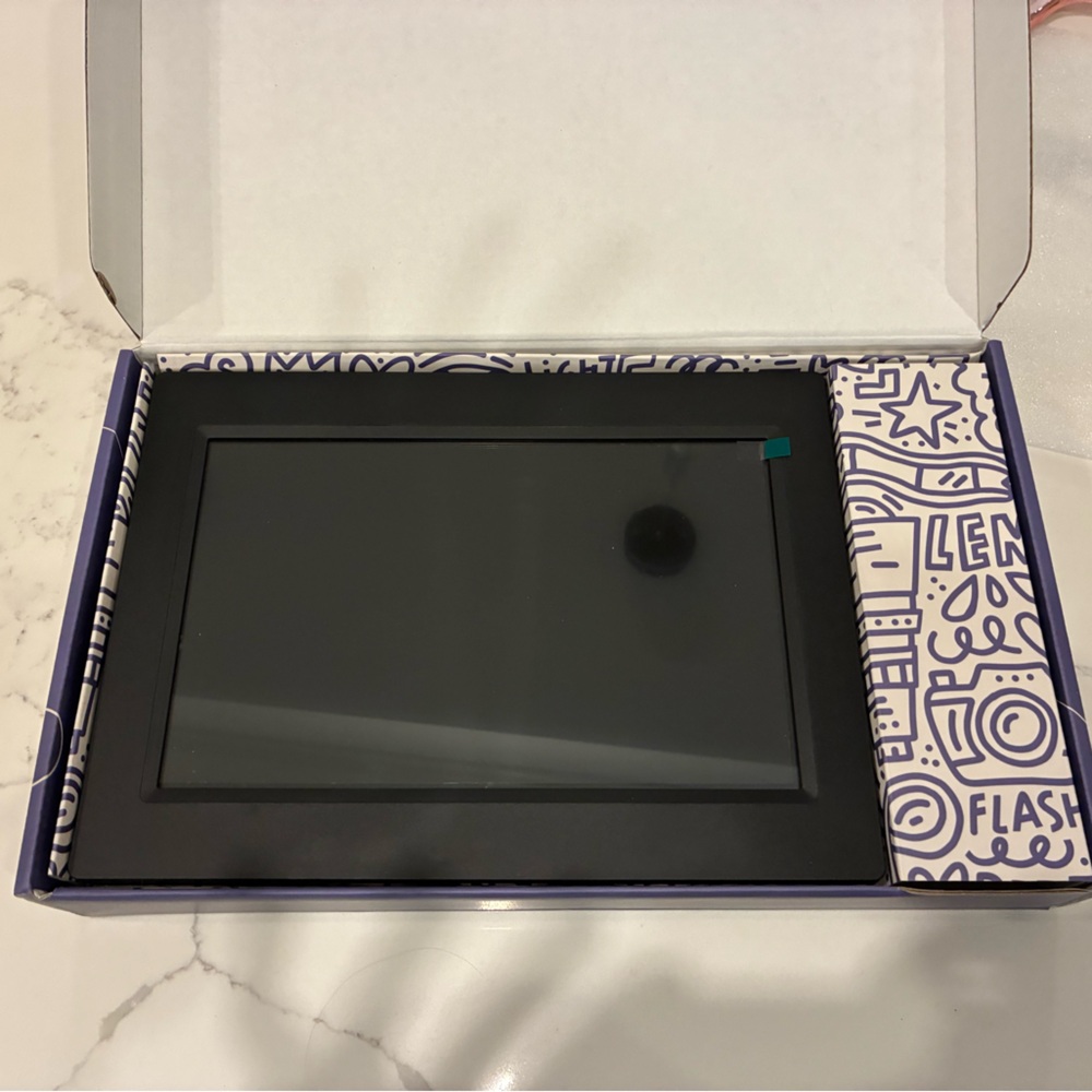 Pixi 10.1" Wifi Digital Photo Frame
